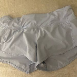 Lululemon Low-Rise Speed Up Short 2.5”